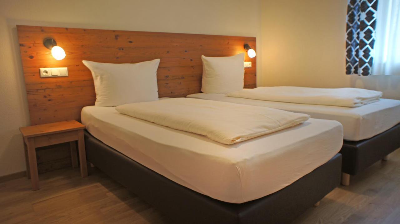 Hotel Heimfeld Restaurant Cafe Garching an Der Alz 외부 사진