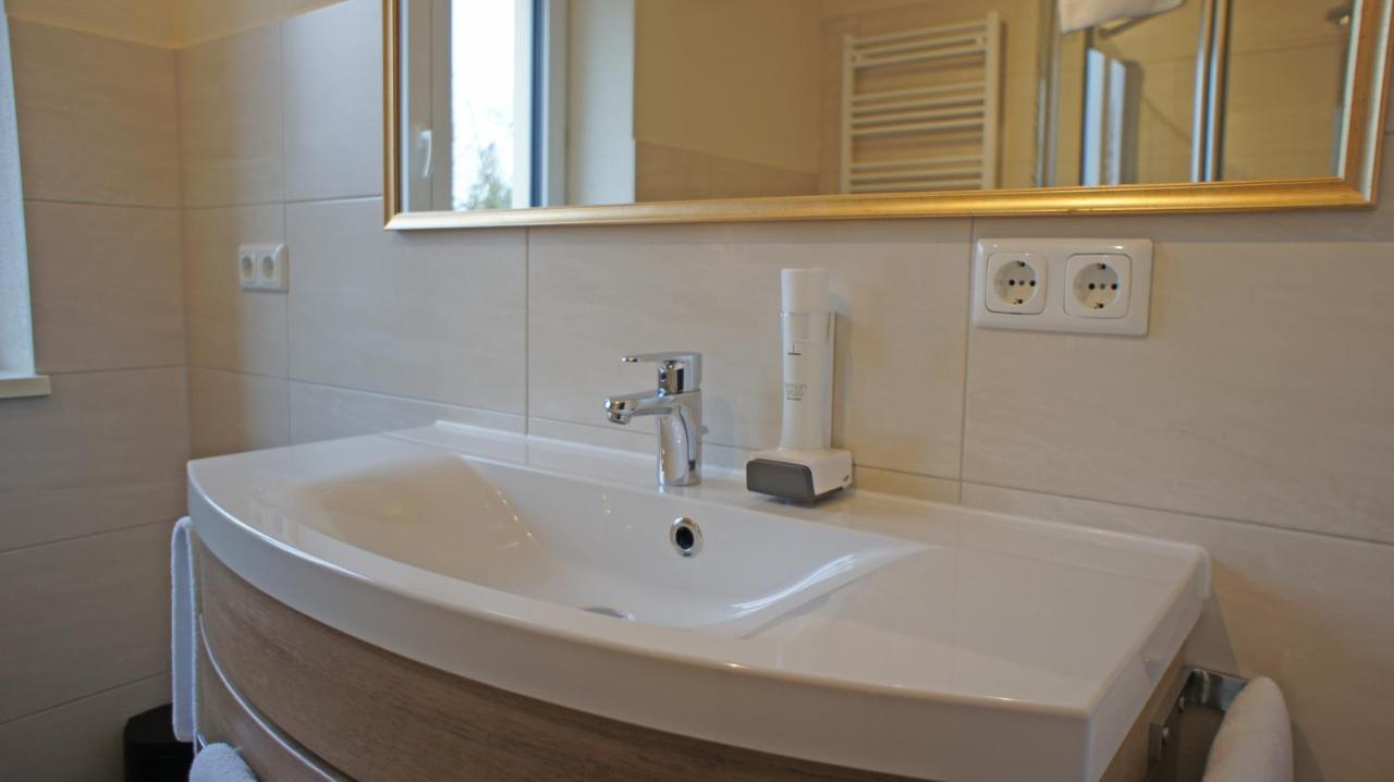 Hotel Heimfeld Restaurant Cafe Garching an Der Alz 외부 사진