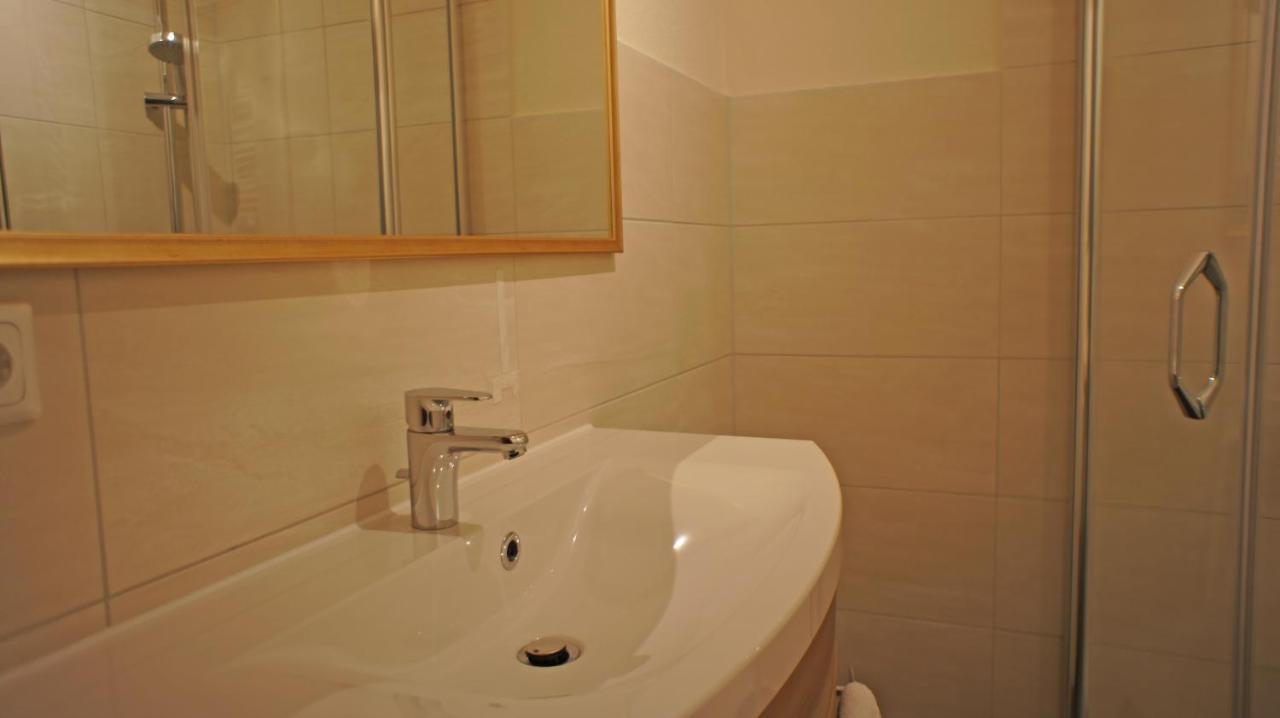 Hotel Heimfeld Restaurant Cafe Garching an Der Alz 외부 사진