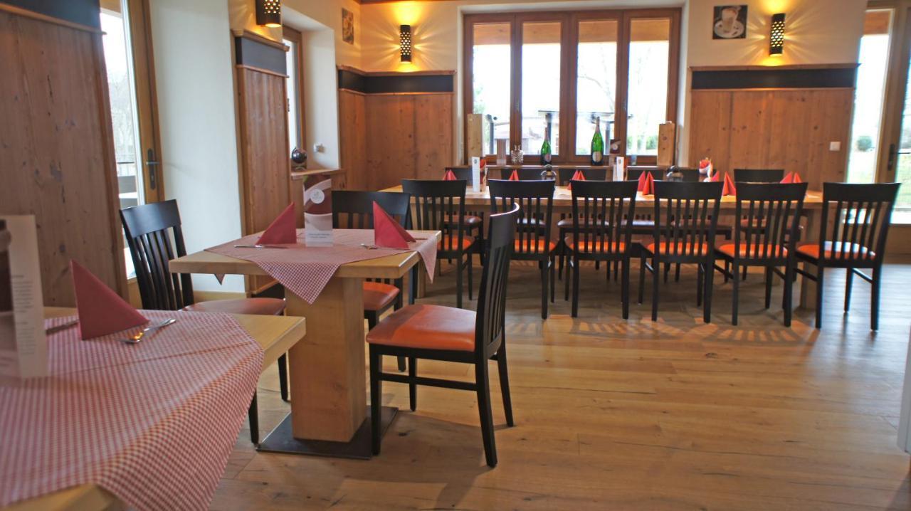 Hotel Heimfeld Restaurant Cafe Garching an Der Alz 외부 사진